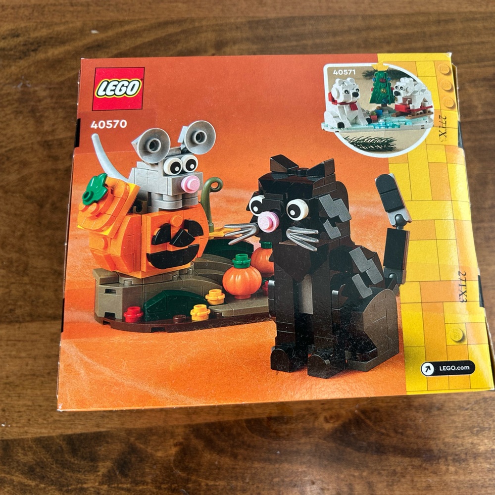 NIB LEGO Halloween Cat & Mouse Set 40570